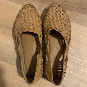 Mohinders Woven Flats / Natural Leather NWOT